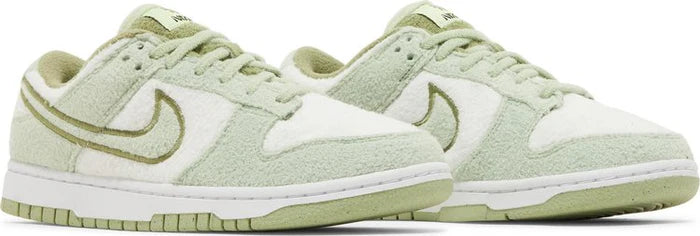 Nike Dunk Low "SE Fleece Honeydew"