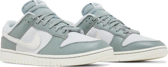 Nike Dunk Low "Mica Green"