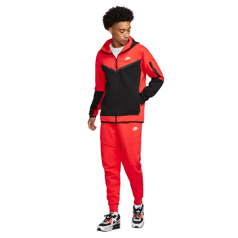 Nike Sportswear Tech Fleece Conjunto