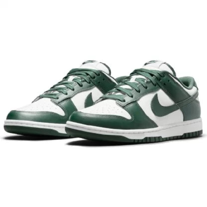 Nike Dunk Low "Varsity Green"
