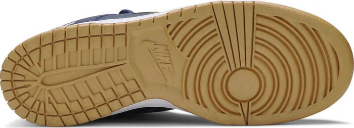 Nike Dunk Low "Supreme Metallic Gold"