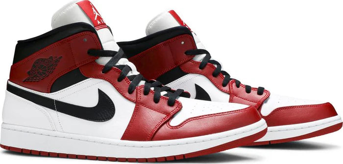 Nike Air Jordan 1 Mid "Chicago"