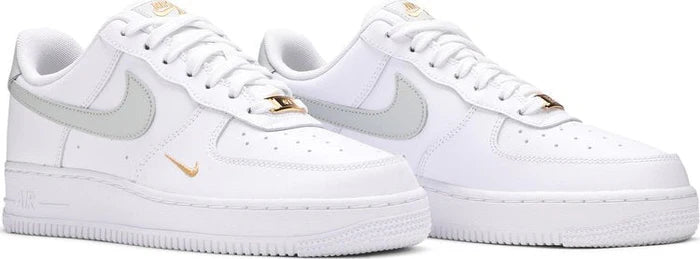 Nike Air Force 1 '07 "White Light Silver"