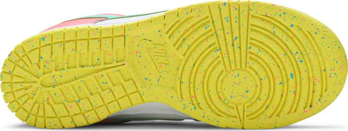 Nike Dunk Low "SE Easter"