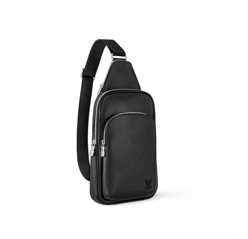 Shoulder Bag Louis Vuitton "Couro Taiga"