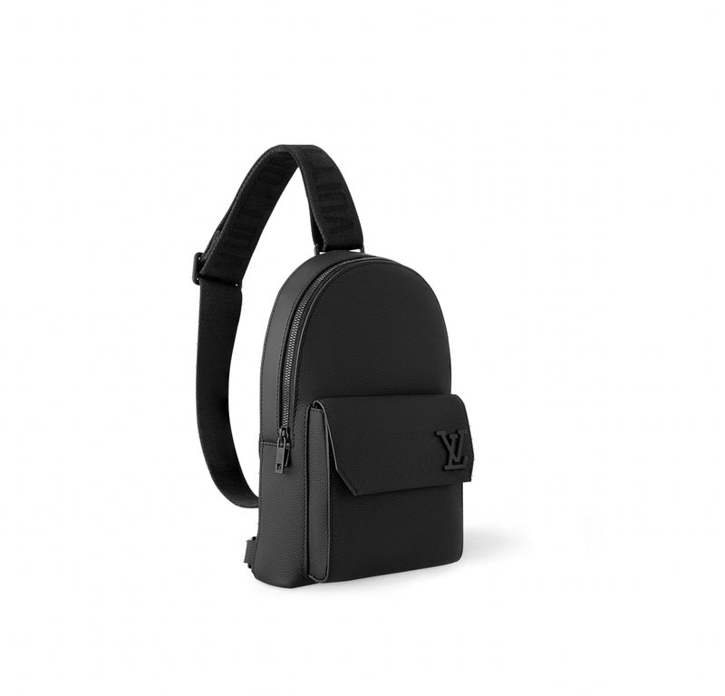 Shoulder Bag Louis Vuitton "Aerogram Couro Taiga"