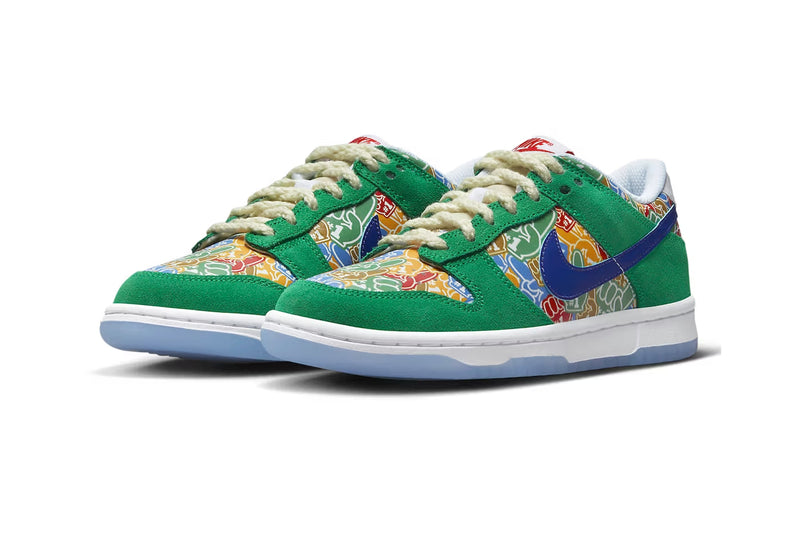 Nike Dunk Low "Foam Finger"